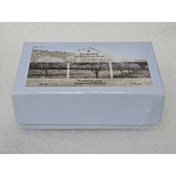 Pure Sapone Almond Moisturizing Soap With Box Pure Vegetable Oil Soap 10.5 oz - Picture 2 of 2